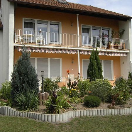 Ferienwohnung Hegenauer Zirndorf Exterior photo