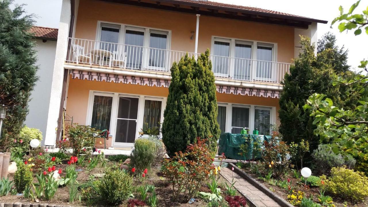 Ferienwohnung Hegenauer Zirndorf Exterior photo